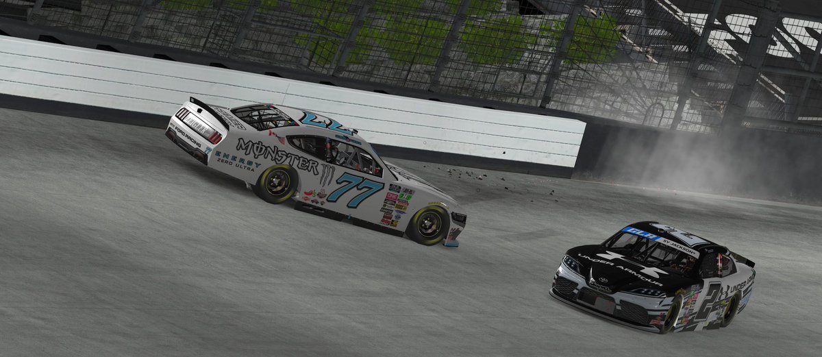RacingSpectrum tweet picture