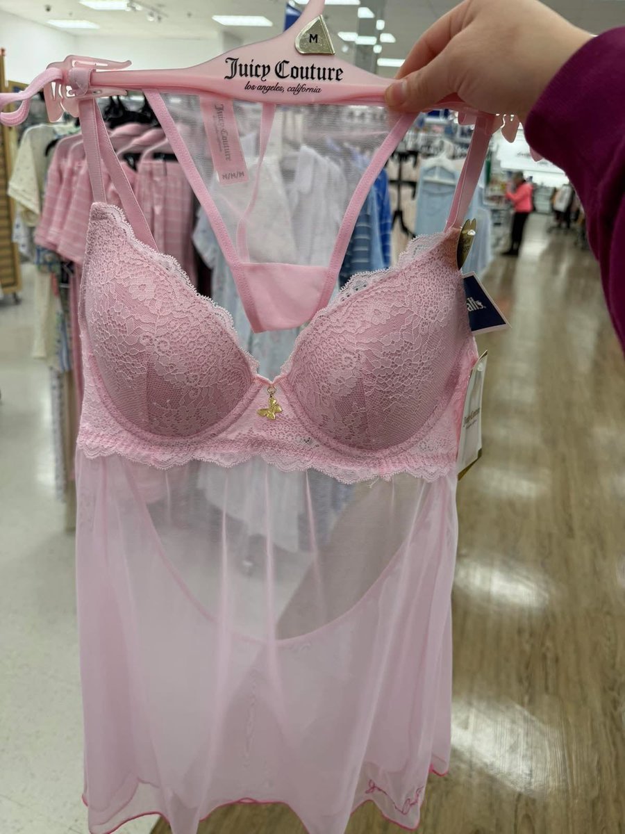 katybiggs32's tweet photo. Juicy couture baby pink lingerie set 🌸✨($65) https://t.co/I5dGlzOMit