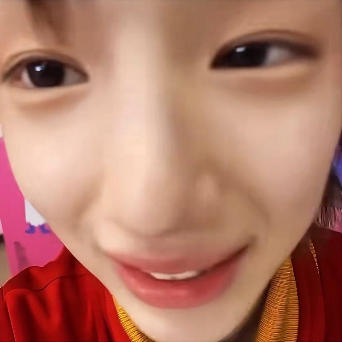 jjuchew's tweet photo. HAAAHHH INI APAAN??? KOK LUCU BGT GIGINYA CUMAN 2 😭😭🤏🏻 https://t.co/oiIo7NHtSg