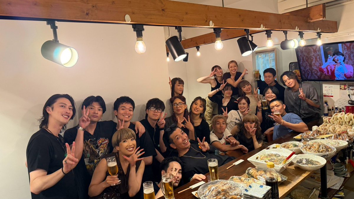 taabow919's tweet photo. DOMOTO Concert 2026 〜Stay with me〜
ダンサーとしてサポートさせていただきました！
青春がたくさん詰まった楽曲からかっこいい新曲まで、今年もお二人の後ろで踊れて幸せでございました！！
ありがとうございました！！
#domoto https://t.co/zquXadWGhD