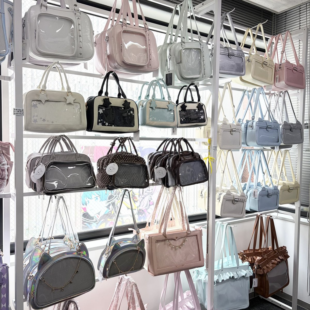 Shelly_Coco_'s tweet photo. ⸝⸝  ⭑ #ShellyCoco3号店 ⸝⸝  ⭑  

おはようございます^ᴗ ̫ ᴗ^♩
ShellyCoco3号店、本日もオープンしております⭐️𓂃꙳⋆

3号店は痛バッグの他にもぬいポーチやカードケース、ヘアアクセサリー等推し活にピッタリなアイテム多数ございます꒰՞ɞ̴̶̷̥⩊ɞ̴̶̷̥꒱֯🪄是非合わせてチェックしてみてくださいね🧸⸝⋆*

本日も皆さまのご来店をお待ちしております🎀⸌̟͂̋⸍̑⸜̑⸝͂

🫧池袋駅から徒歩4分🫧営業時間11時〜21時🫧
🫧中池袋公園横🫧東京都豊島区東池袋1丁目15-10 第5アムスビル6F🫧