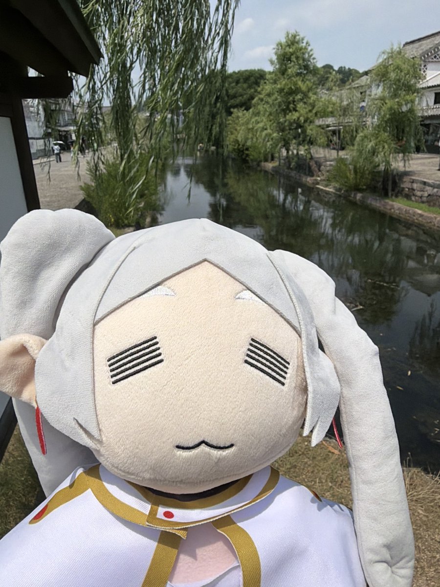 FRIEREN_PR's tweet photo. 観光のフリーレン https://t.co/Xf12Oepw0n