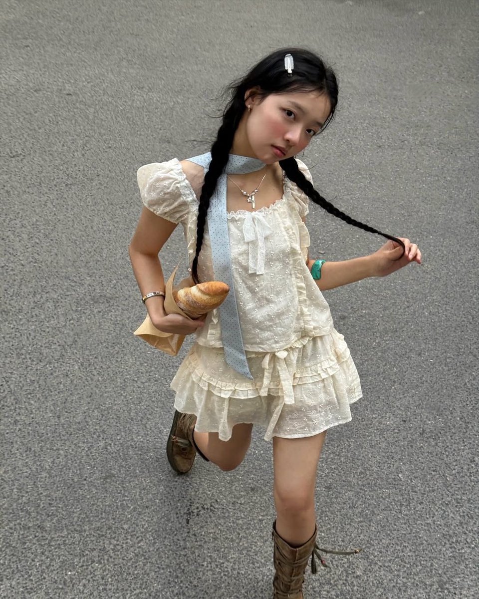 forrr_official's tweet photo. 今年なりたい雰囲気こちらです。 https://t.co/SEXYBYMaJA