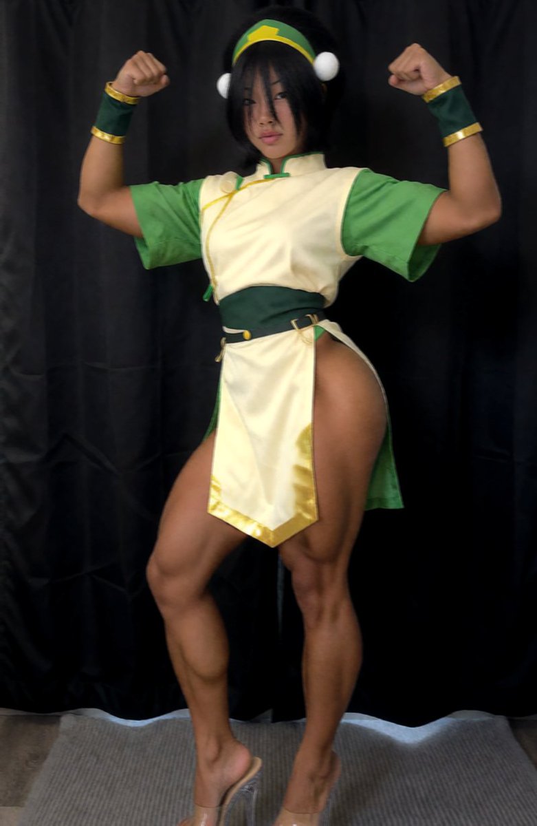 Reiko_aizawa's tweet photo. guess the cosplay https://t.co/cC4iInIwyv
