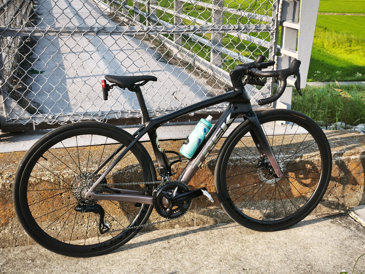 delsumi's tweet photo. 新型DOMANEはISOSPEEDと内蔵ストレージ無くなっちゃったらしい
内蔵ストレージが欲しかったので思い切って26モデル買っておいてよかった

#DOMANE https://t.co/osd3BJH4o7