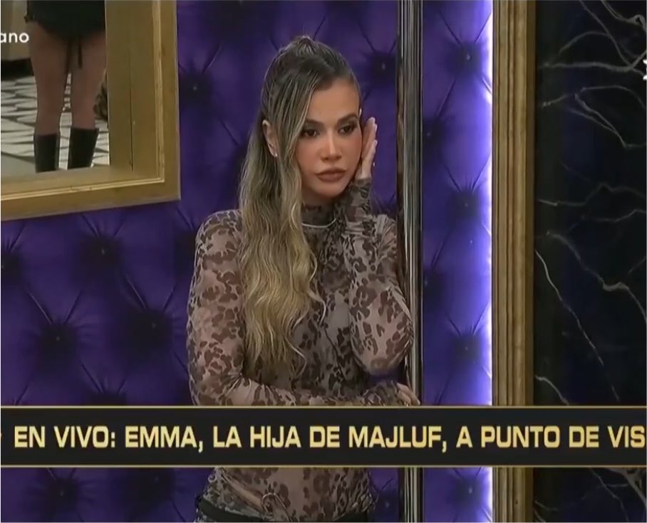 qmalacostumbre's tweet photo. ella sirvió pose en los congelados 🫦

#granhermano https://t.co/MDEWUkJqrl