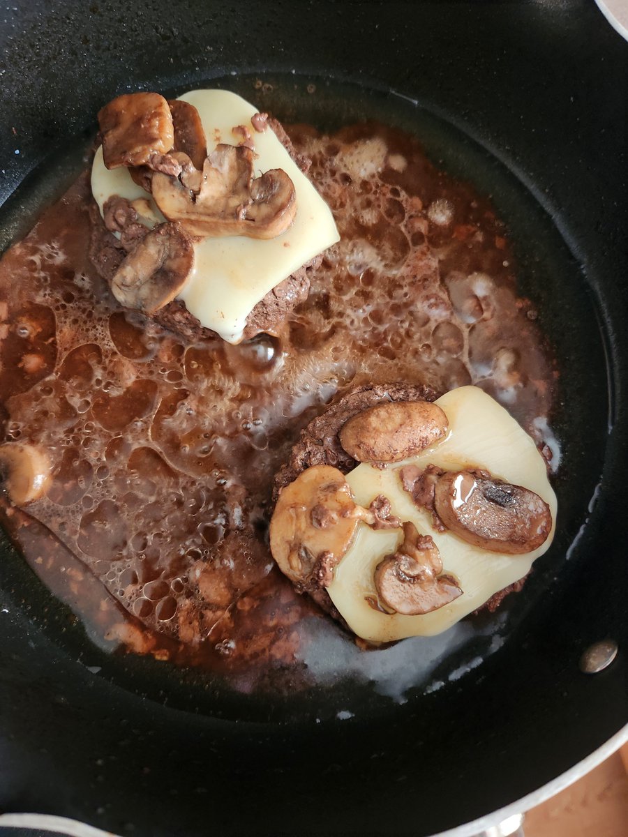 BlueOwlRest's tweet photo. Let that cheese melt! https://t.co/YmRebX7VWp