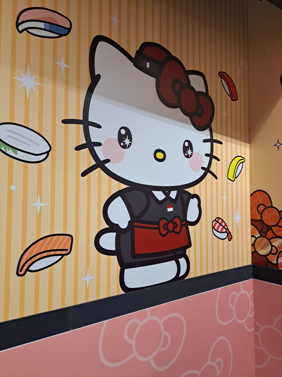 turnA9304's tweet photo. ハローキティ×スシロー
内装コラボしている店舗に初日IN

カワイイ！！！！！！！ https://t.co/qtKdtvvfYu