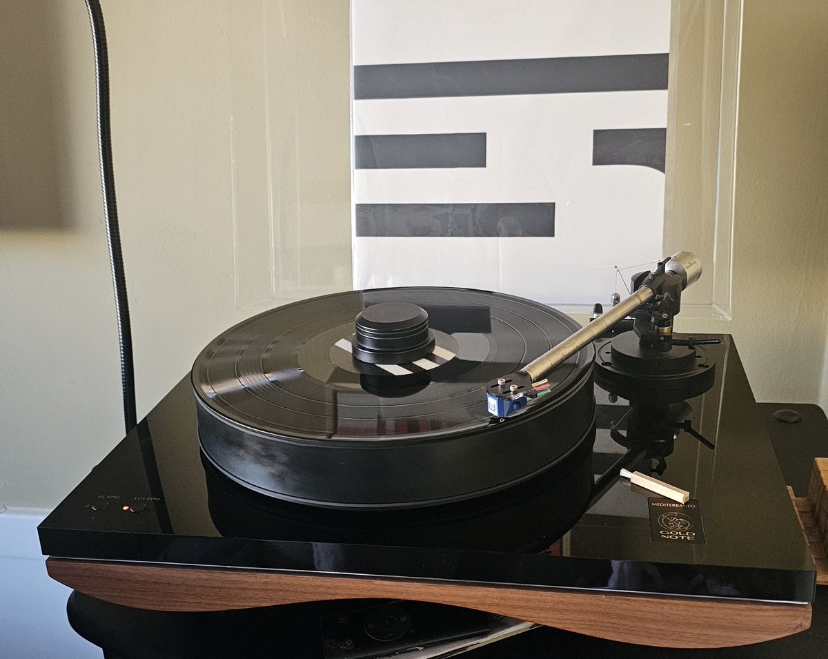 dcfcdunk's tweet photo. Been eager to pick this reissue up. #alvanoto Xerrox Vol 2 #nowspinning #minimal #glitch #experimental https://t.co/QBZ2xMgIc1