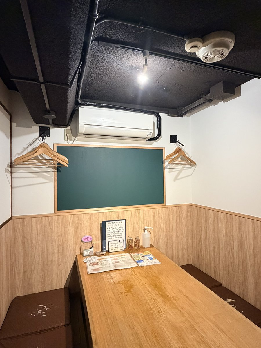 okayama0902's tweet photo. 7月29日(水)   まもなくオープンです

ランチ　個室2室、テーブル2席空き
ディナー　個室1室、テーブル3席空き

ご来店にはご予約がおすすめです！
農業高校食材入荷しました🥚🍅
新鮮な食材たちをお楽しみください🎶
お部屋涼しくしてお待ちしてます🫶

主任🌸
#岡山農業高校レストラン https://t.co/j7TR17Cbnx
