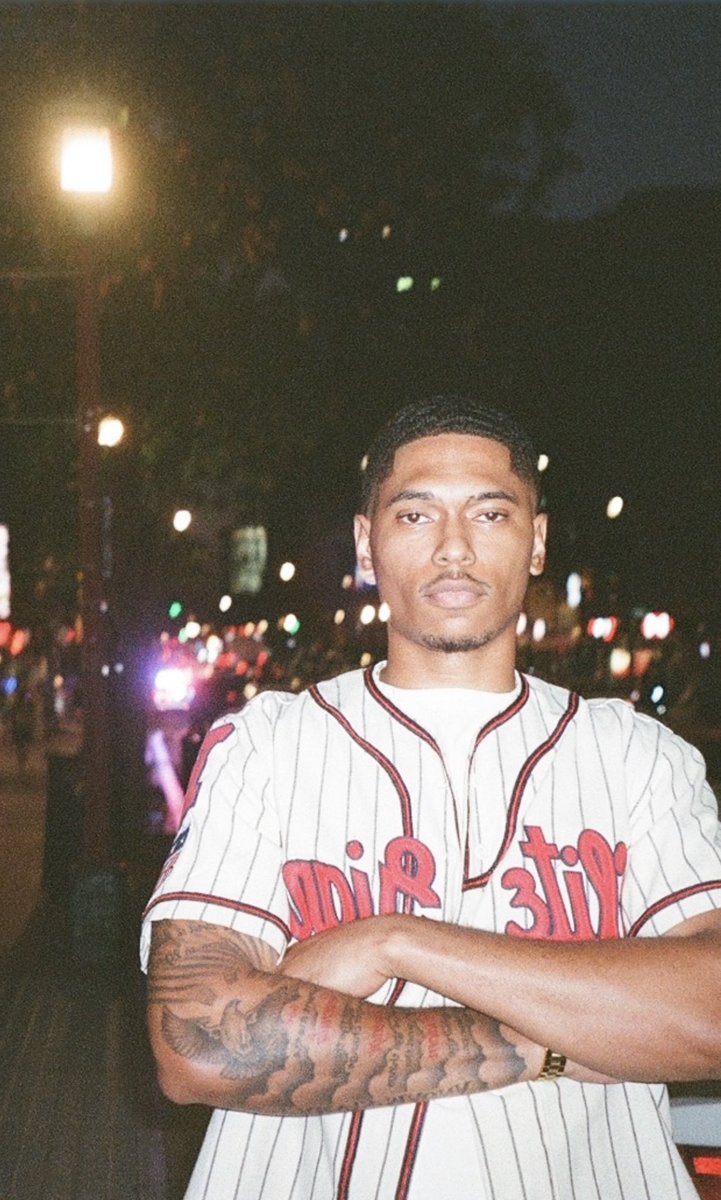 jwtres_'s tweet photo. summer26 https://t.co/PHEQqtQrcK