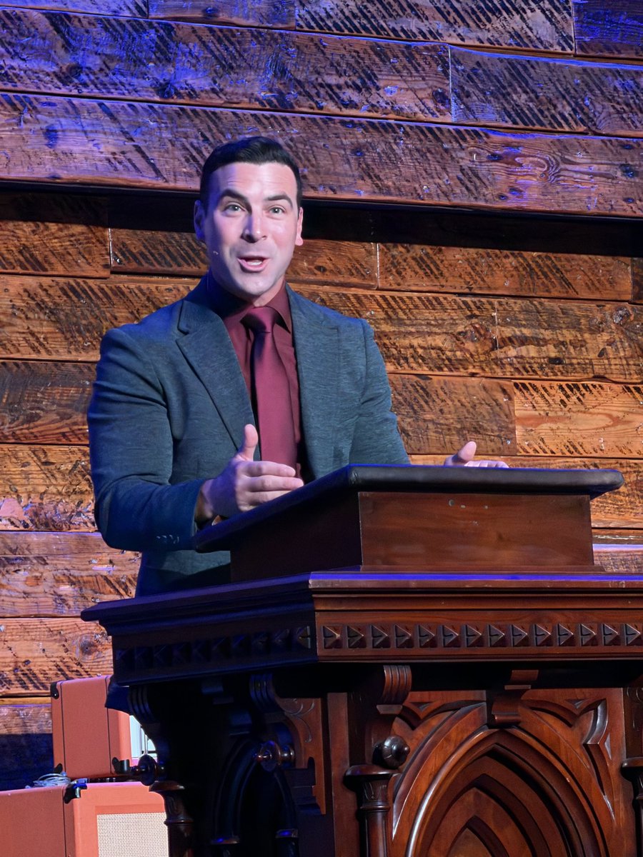pedroheizer's tweet photo. “If you preach only topical sermons you create topical Bible readers.” - Matt Cohen https://t.co/Y48n6XgEXX