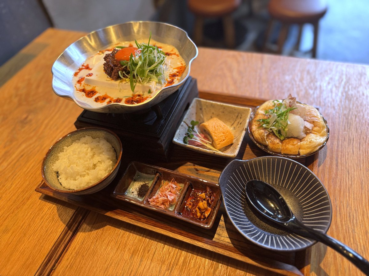 PRdesse's tweet photo. モーニングブーム到来！出来たて豆腐の朝ごはんに新メニュー登場
京都駅南の豆腐居酒屋「キツネ日和」で“豆腐が主役”の麻婆豆腐
8/1(土)～週末限定で提供、京の観光は豆腐の朝ごはんから
https://t.co/AneaJEcv41 https://t.co/kQSLzuF8xS