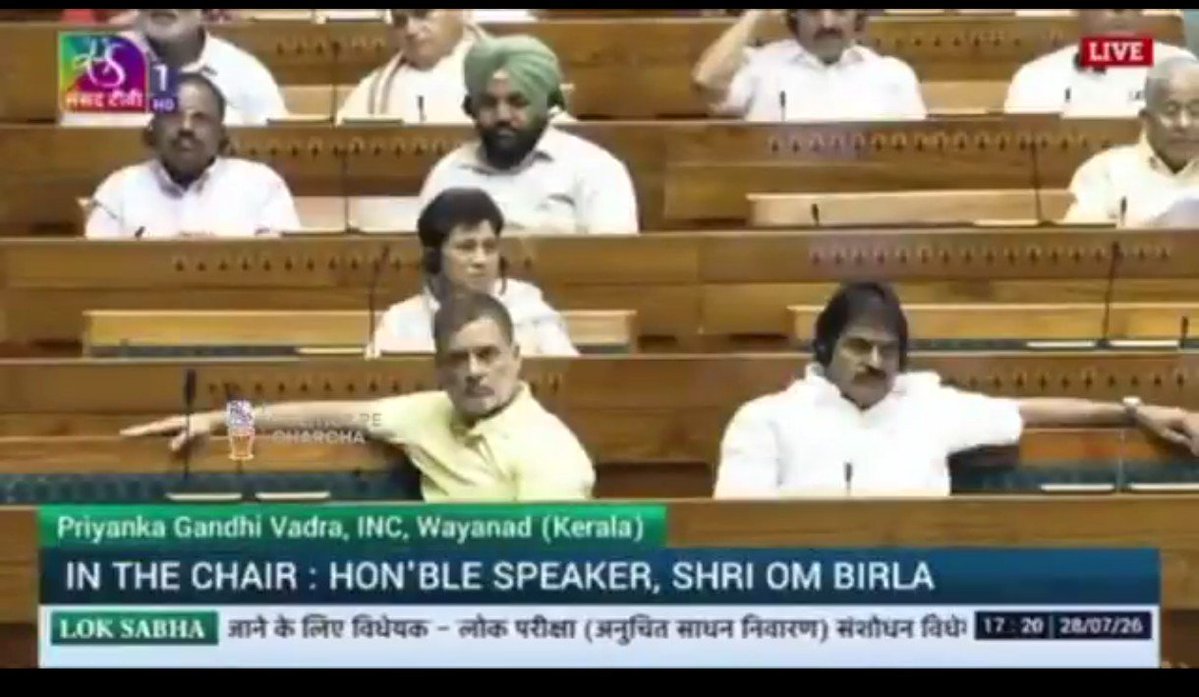 techsat's tweet photo. @RahulGandhi संसद में एक mdrchd टपोरी के माफिक बैठने वाला नैतिकता का ज्ञान दे रहा है🤣🤣 https://t.co/hWOj06SyoQ