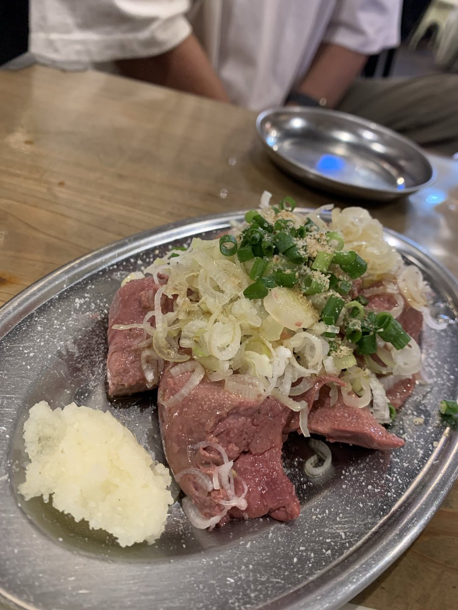 4444Strawberry's tweet photo. 野毛飲み
大阪西成 もつ肉商店
せんべろセット 
飲み物二杯とレバーとホルモン焼き
1000円
ここのレバー美味い！
リピ決定😊 https://t.co/C1w6aNQWuX