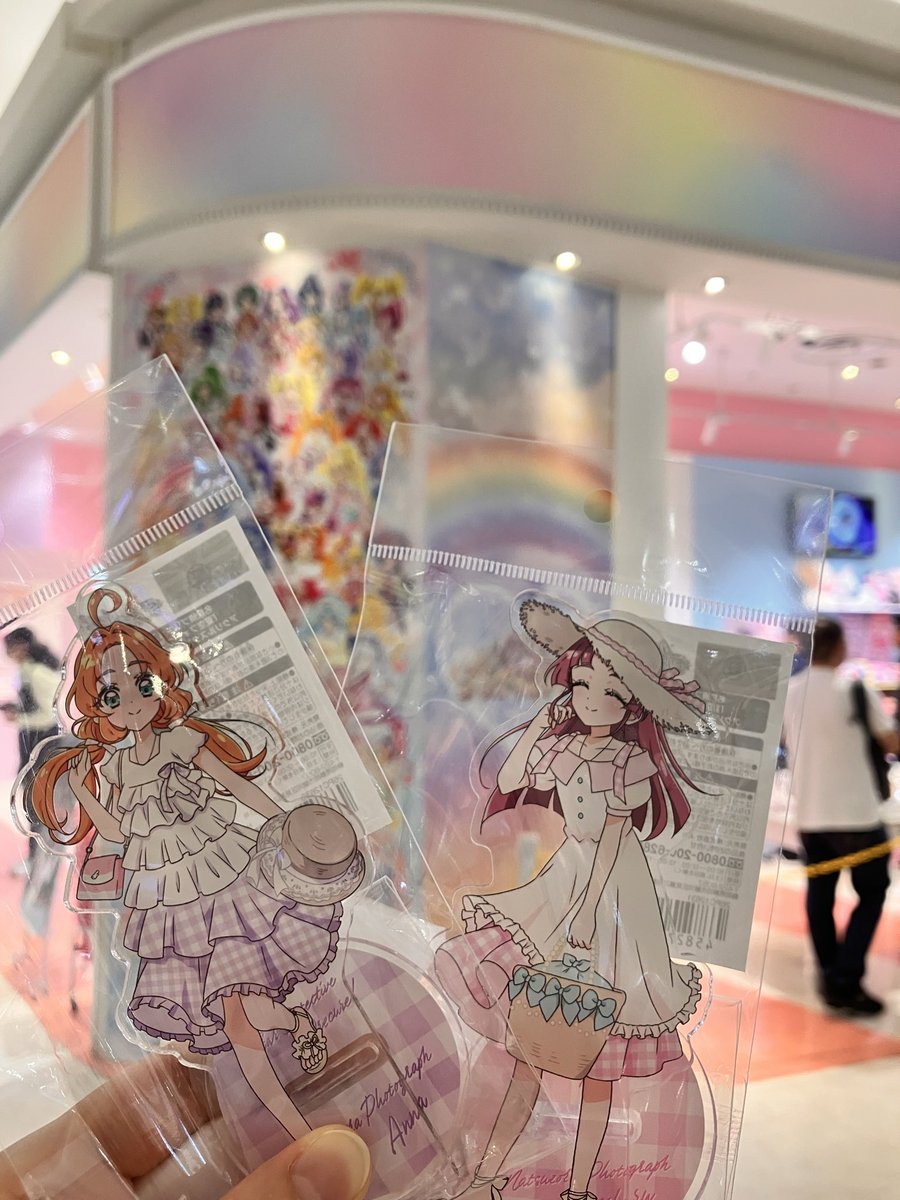 chs_cos's tweet photo. さすが全員揃うとこの時間でも予約来店人数多いのね！
今月も無事2人お迎え！ https://t.co/50tFlLDpyl