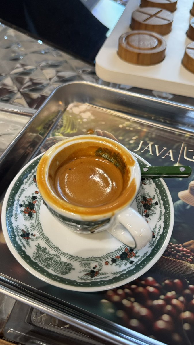 f2ldhfeeri's tweet photo. " لقيتك من بعد كل الخساير ربحي الاعظم 
عوض قلبي وبسماته وزهر عمري ونواويره 💙

صباح الخخخخخير 🙋🏻‍♂️ https://t.co/nt4A0iWgby