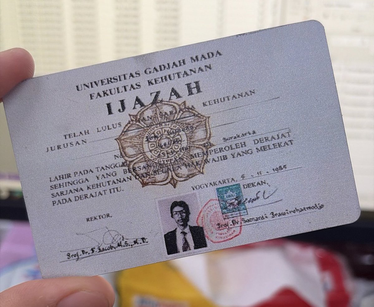 donpapin's tweet photo. @TechmenID Agar terjaga selalu dari marabahaya 🤙🏿 https://t.co/t7EV5tymPS
