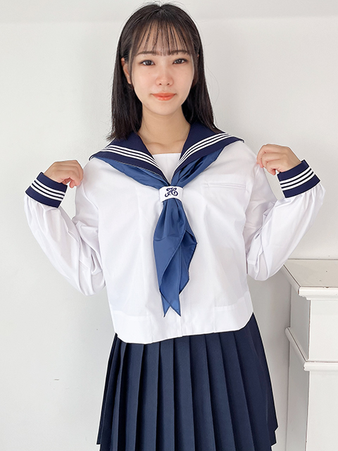 cosrakuten's tweet photo. ★おすすめ★ 
スクールパール春夏長袖セーラー服 
A体140～185
B体155～185/B1・B2

スカーフ止めのロゴがポイント❣️
半袖、冬タイプもございます。
 https://t.co/fHPSB9YJhY #Amebaブログ #アメブロ 
#コスチューム
#コスプレ
#セーラー服
#学生服
#コスメイト
#制服
#大きめサイズ
#スクールウェア https://t.co/2AlGkhg3Zq