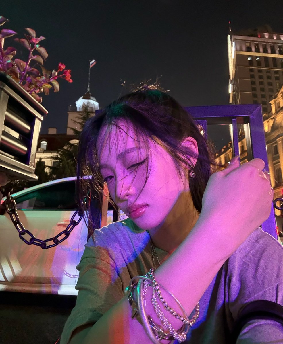 bringitroh's tweet photo. 아얼굴공격그만!!! https://t.co/3U9mItFaMO
