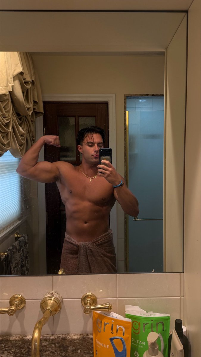 alpha king tweet media