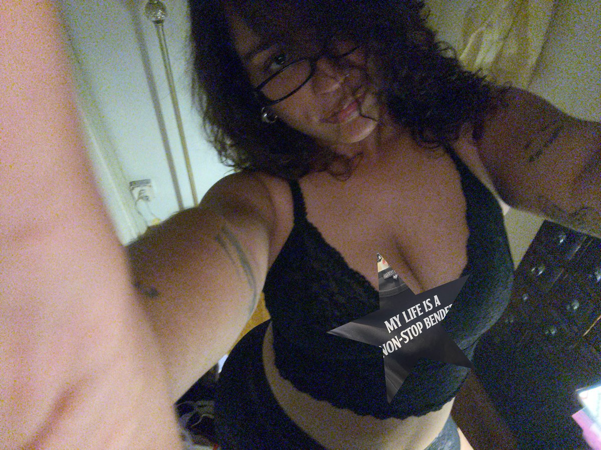 delphxniumm's tweet photo. my life is a non-stop bender https://t.co/jqV8n4KzRd