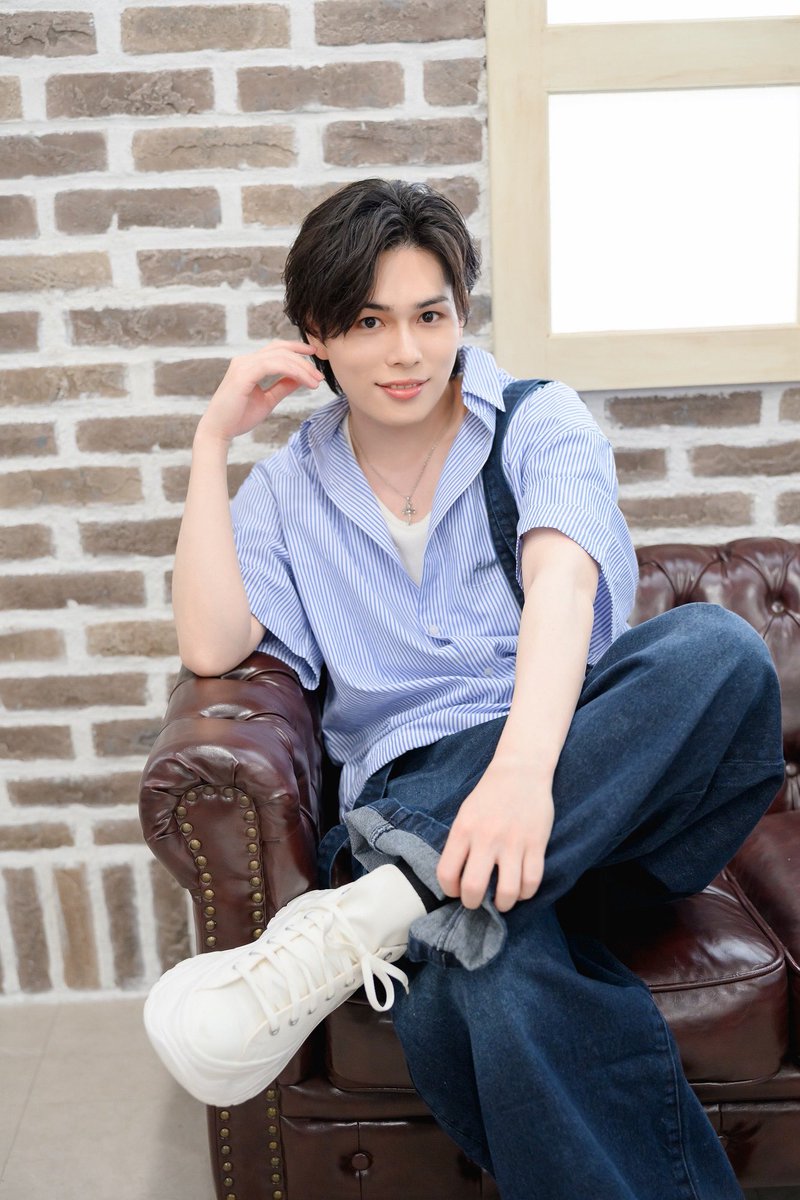729Yuta's tweet photo. 本日、誕生日を迎えまして
飯山裕太 30歳になりましたー🎊🎊

10代の頃からこのお仕事をさせていただき、20代を駆け抜ける事が出来たのは
ひとえに、僕に関わって下さる皆様のおかげです。

まだまだやりたい事が沢山あります！
決して満足することなく、
少しでもみんなに恩返しが出来るよう
精一杯頑張っていくので
これからもよろしくお願いいたしますっ！
