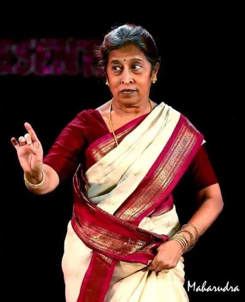 Abolinaravane's tweet photo. गुरुर ब्रह्मा गुरुर विष्णु
गुरुर देवो महेश्वरा
गुरुर साक्षात परम ब्रहमा
तस्मै श्री गुरवे नम https://t.co/mIopI4B3fz