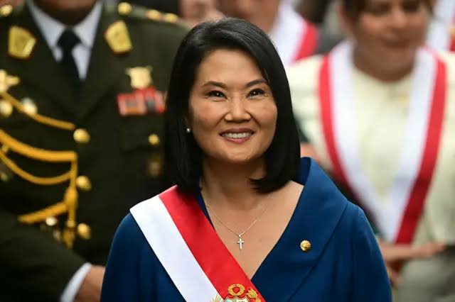 Angeldelarosa30's tweet photo. #YoPensando  :keiko Fujimori anuncia aumento del salario mínimo al asumir la Presidencia  de Perú. #CacerolazoRD #Raformafiscal #CorrupciónRD #Apagónrd #keikopresidentedelperú https://t.co/YXVfJVmiKB