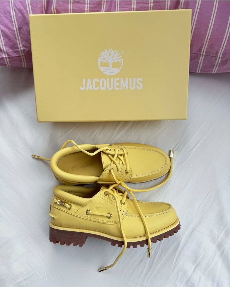 HardestFitPics's tweet photo. Another Colorway of the Timberlands by Jacquemus https://t.co/HkRCMYih89