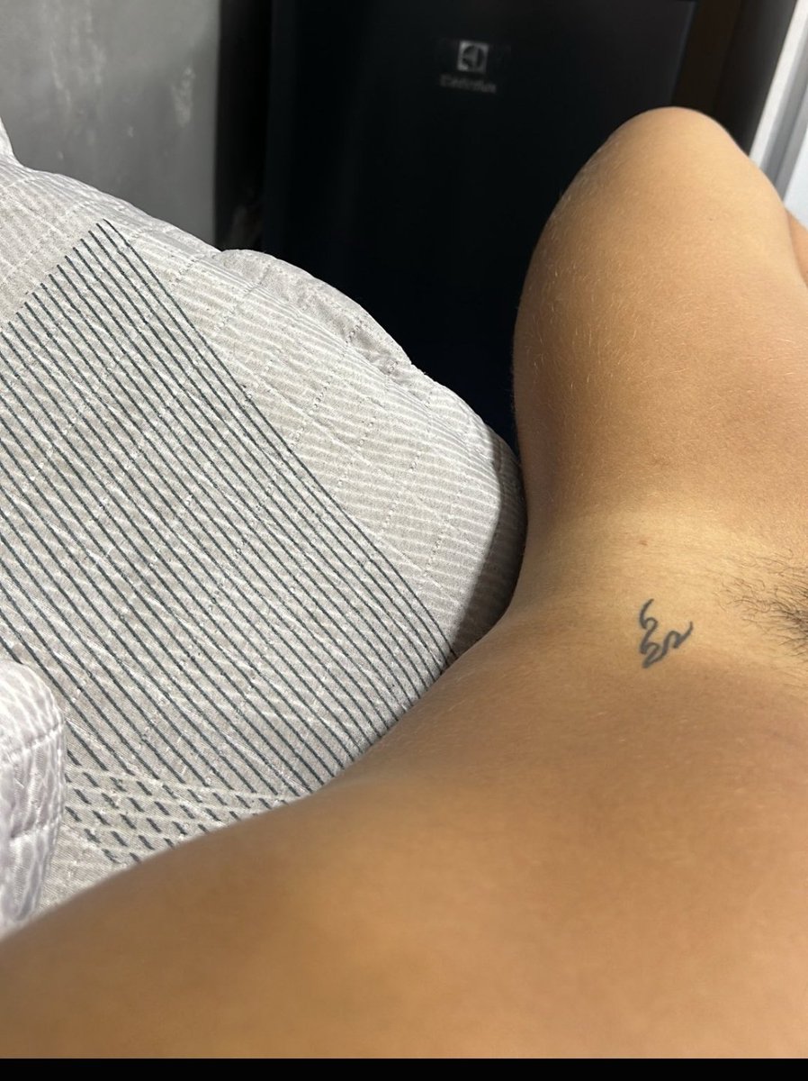 voggfabio's tweet photo. Acho que ja posso fazer outra tatoo https://t.co/PHue4XO2kg