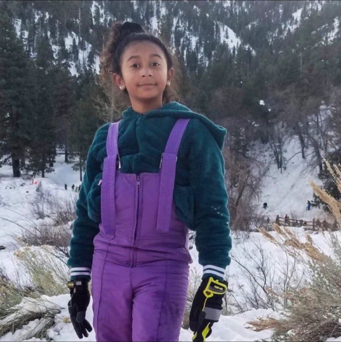 iamlegacy23's tweet photo. This is what a child looks like— this is #CelesteRivasHernandez the minor #d4vd groomed, sexually abused, manipulated, and killed. 

A child.

Not an adult. Not “fast.” Not “mature for her age.”

A child.

Look at her.

This is the child at the center of this case.

Every excuse. Every attempt to blame her. Every comment suggesting she “looked older” falls apart when you remember one undeniable fact:

She was 11 years old when everything started. 

Children cannot consent to relationships with adults.

Adults are responsible for protecting children—not exploiting them.

Never let anyone rewrite that reality. Never let anyone shift the blame from an adult to a child. The responsibility belongs with adults. And #Celeste deserved the chance to grow up. #JusticeForCelesteRivasHernandez