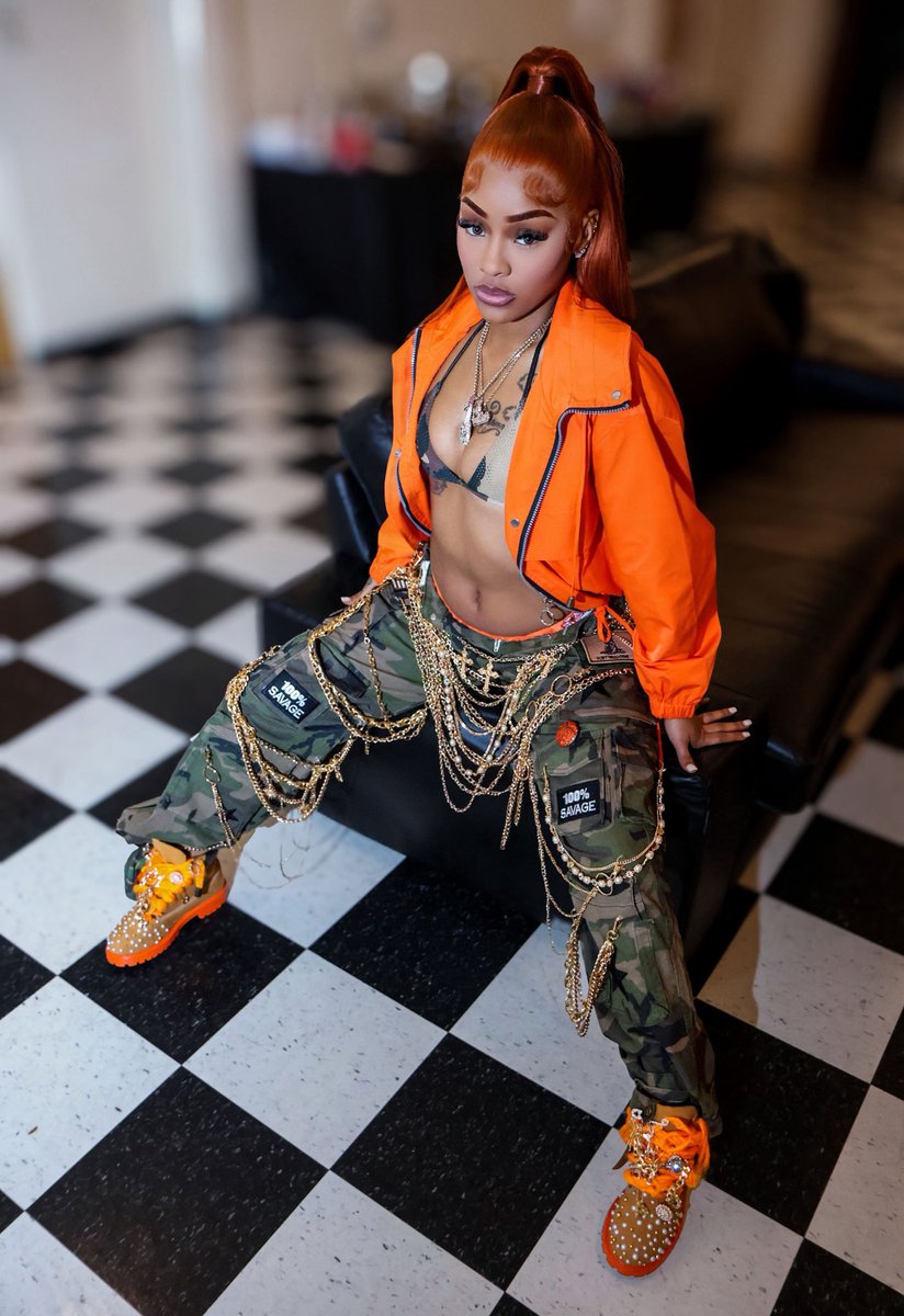 Im__AnnMarie's tweet photo. Back In That Mode 🏀🧡 https://t.co/CmVDwzPqBm