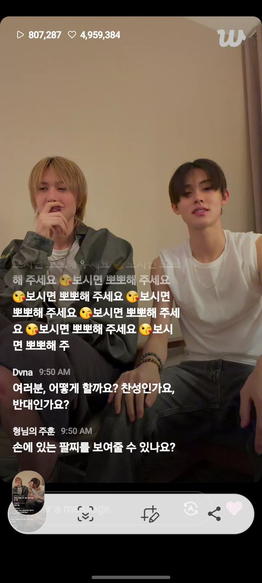 emay.🍔🍌 tweet media
