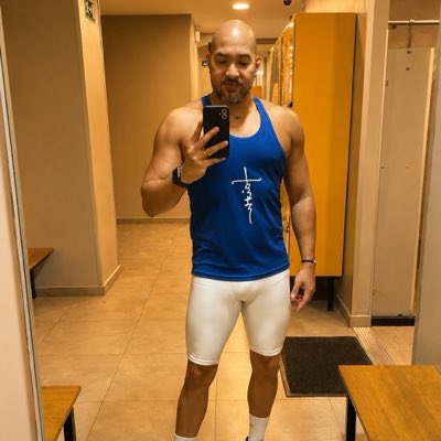 ULezcano's tweet photo. #NuevaFotoDePerfil https://t.co/IixWO0KQTJ