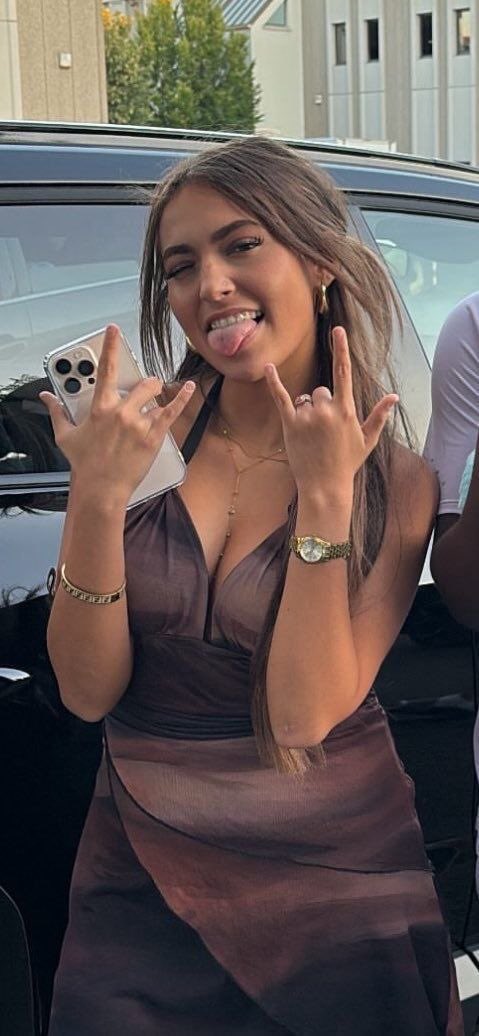 ahlamfan0's tweet photo. Putainnn Jannat la gueule à faciale qu’elle a 💦💦🤤 https://t.co/KLKRbW14zj