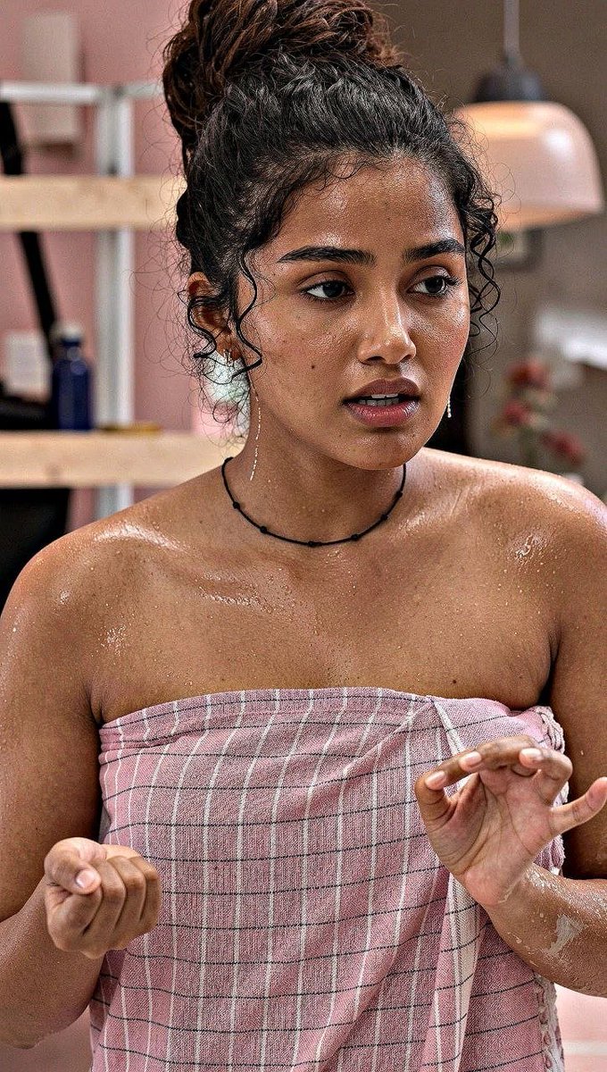 Heroines_Ultra's tweet photo. Anupama Parameswaran
https://t.co/F8eRmF9EC7 https://t.co/cJGa8cy71b