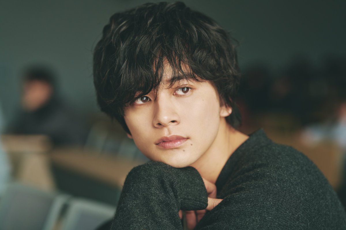 oricon's tweet photo. 北村匠海 × 出口夏希
三秋縋『君の話』映画化決定❗️
⠀
記憶を書き換える治療を受けた青年が
「存在しないはずの初恋」に
翻弄されていく純愛ミステリー
⠀
🎥インタビュー＆ティザー映像
https://t.co/KB8Yl4kdZi
⠀
映画『君の話』11/27公開 https://t.co/yst4cdWiY9