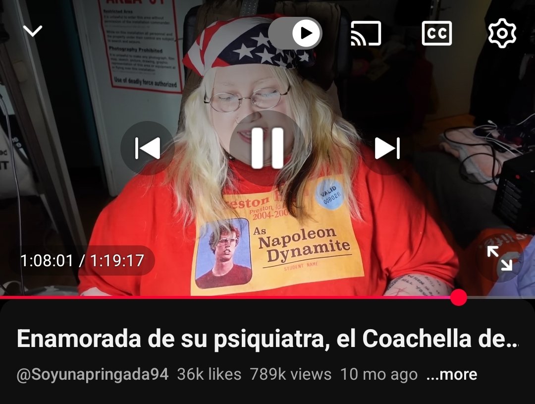 ffrikitouna's tweet photo. a veces m siento kendra cuando hablo del profe, esq real que me siento la dorleta pero que no ha podido ser todo un producto de mi imaginación chicas https://t.co/Kd6AuyhCcF