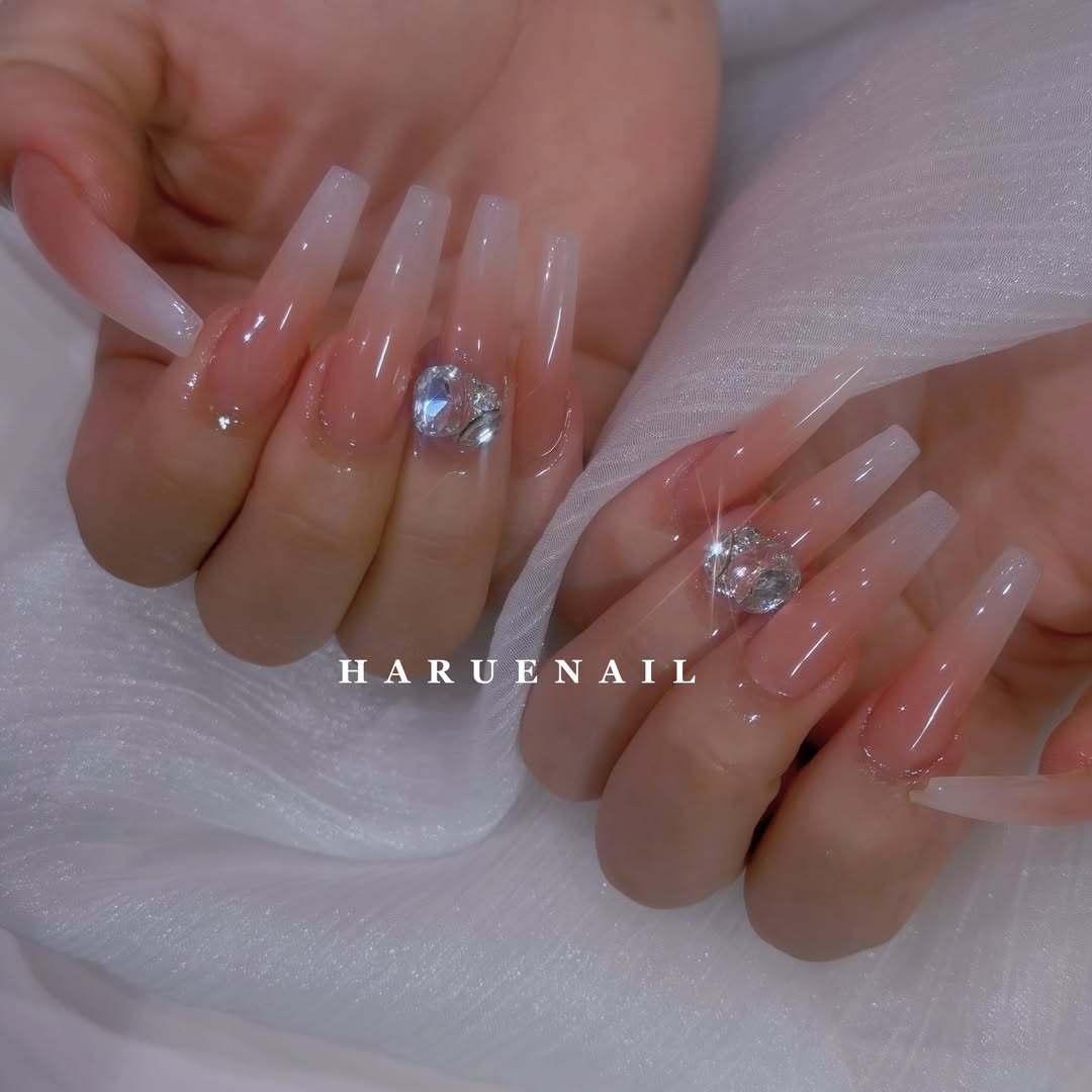 haruenail's tweet photo. .
.
✔︎バブルネイル💅🏻🫧
 クリアのクロム.⋆♱
.
.
.

使用商材💎 @nailtown.jp 
ブリリアントバブルホログラム🫧typeB
.

.
.
.
──────────────────
𖤣𖠿𖤣岡山市北区番町
private salon . nail school. 
営業時間⌚︎10:00～19:00最終受付(18:30)
定休日  日曜… https://t.co/ARFvwdi6Xq