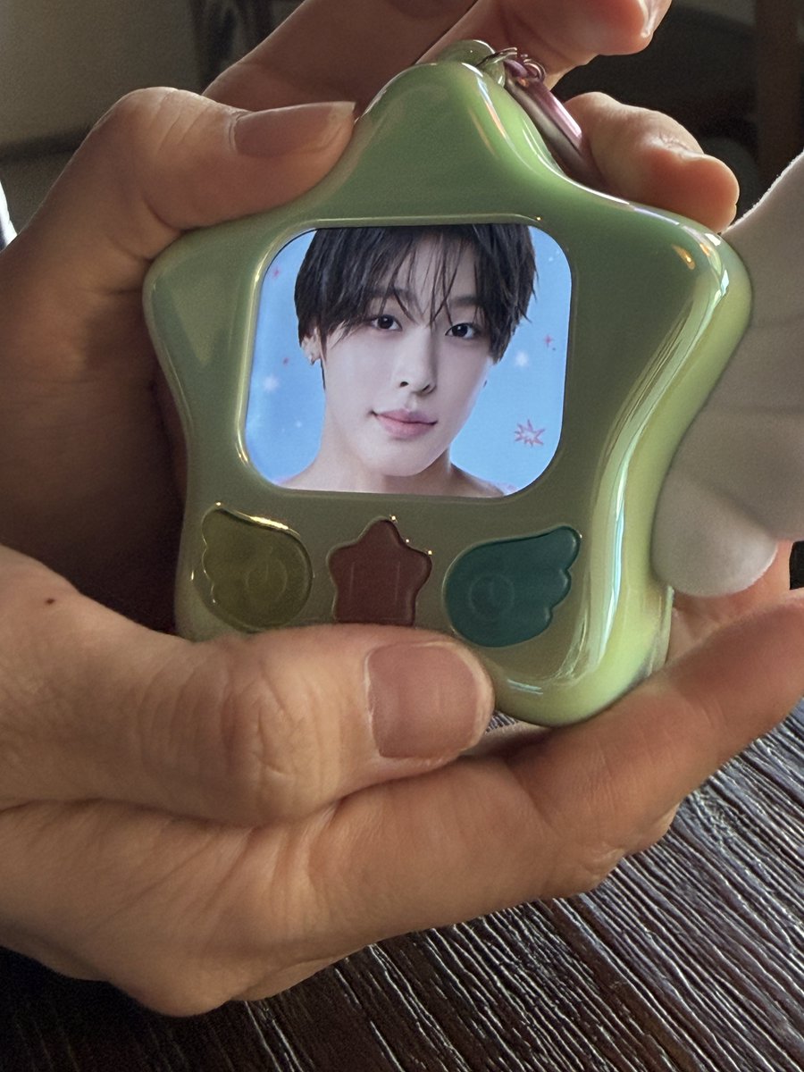 dhcoz66's tweet photo. 헉 이 청년 합격이용 https://t.co/PmR75687o5