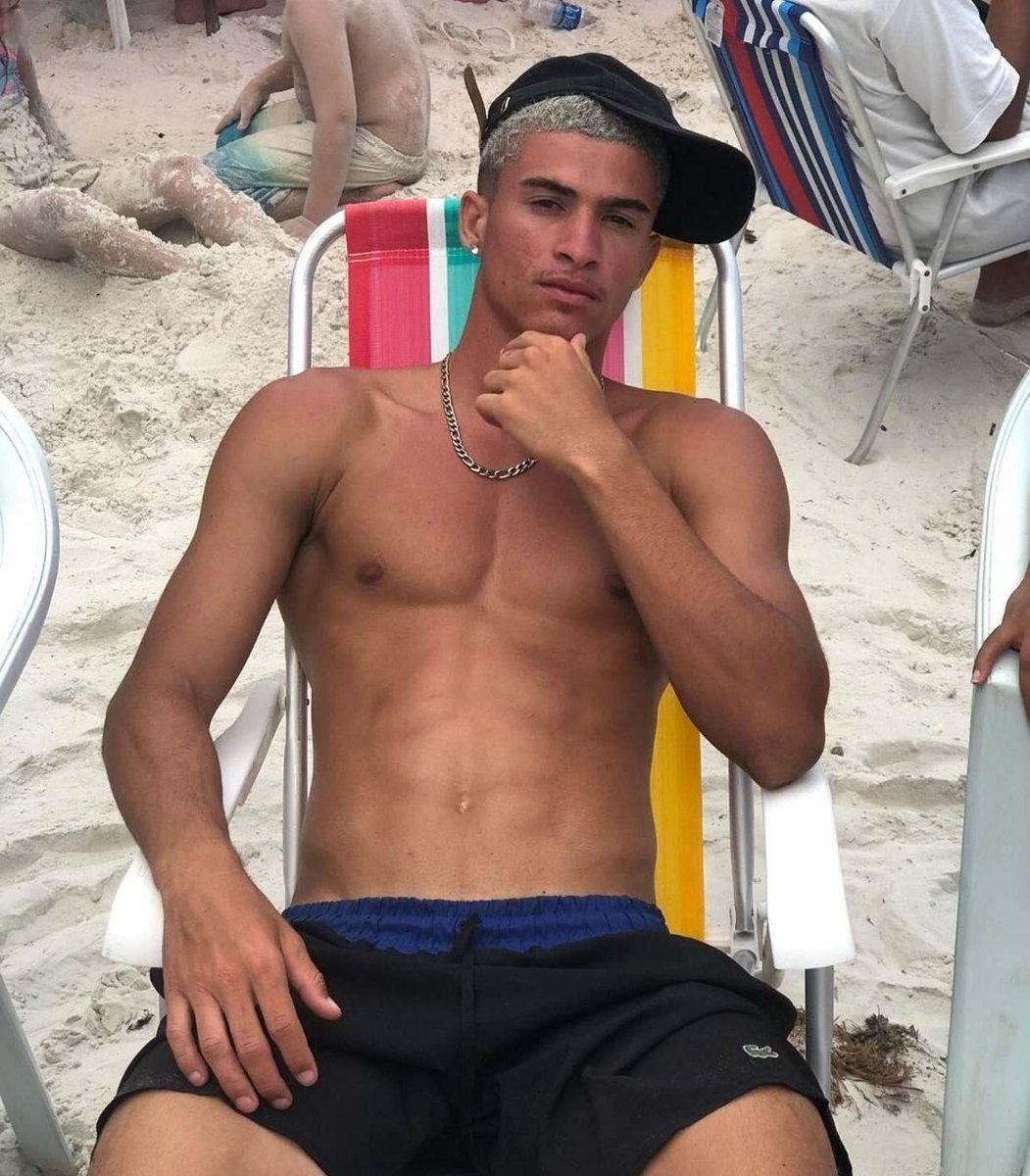 Amberpouukb's tweet photo. Novim carioca da rolona boa 🍆💦💦🤤

Completo⬇️🔞
https://t.co/IvwCNbIctg https://t.co/XcK9BsYljX