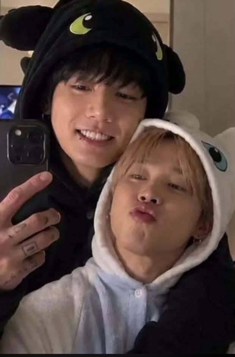 Camargo6565's tweet photo. @JKjeon1921 @kookieuii @clouwdypjm https://t.co/rXAXXjaKhx
