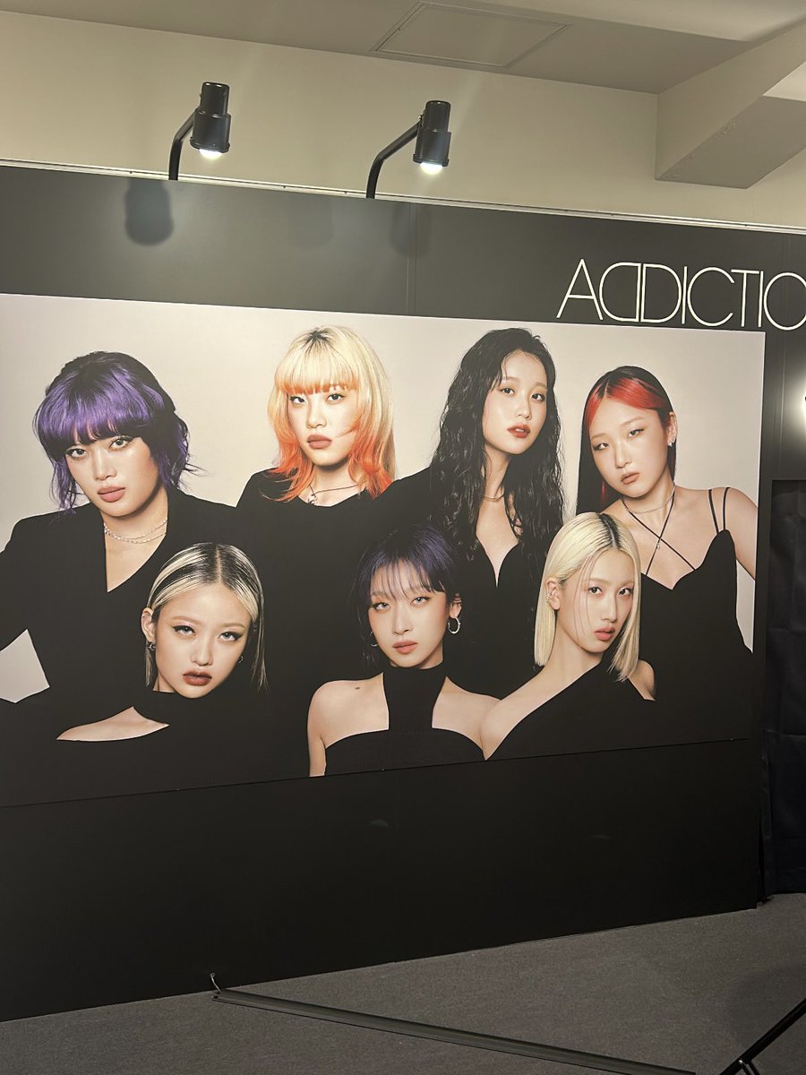 20tCB's tweet photo. 🌹ADDICTION × HANA🌹
素敵なPOP UPだった〜‼︎
日曜に予約無しで伺ったけど丁度空いてて整理券なしでタッチアップして頂きました🫶🏻
束推しなので迷ったけどマヒの005✌🏻
#HANA https://t.co/VjmzEcbjcY