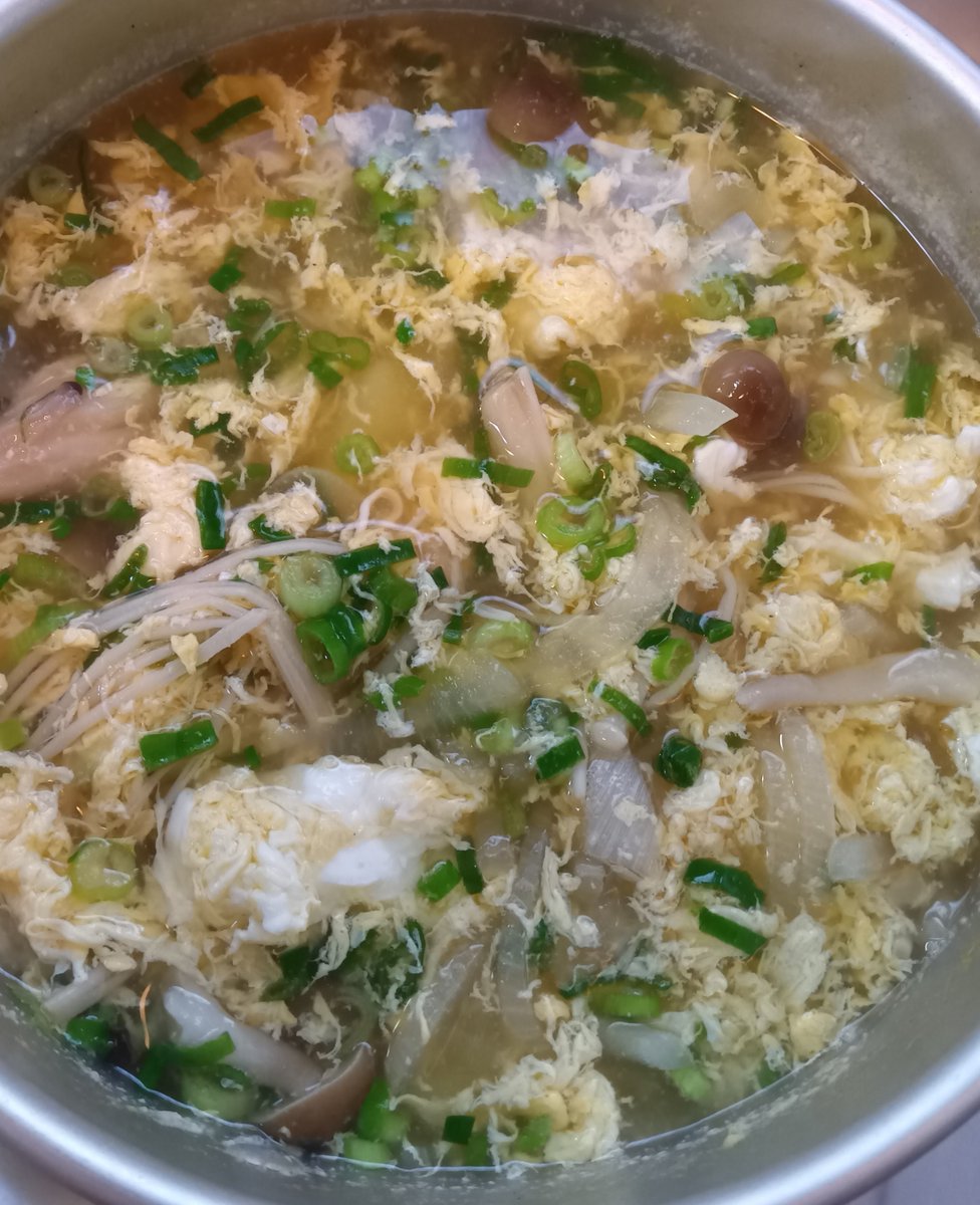 ot_729ravers's tweet photo. 休憩中〜🙌
✨昨日の夕飯✨
◎肉味噌野菜炒��
◎卵スープ
今日は冷しゃぶサラダの予定☺️
＃おと家の夕飯 https://t.co/PmtT5O3nFk