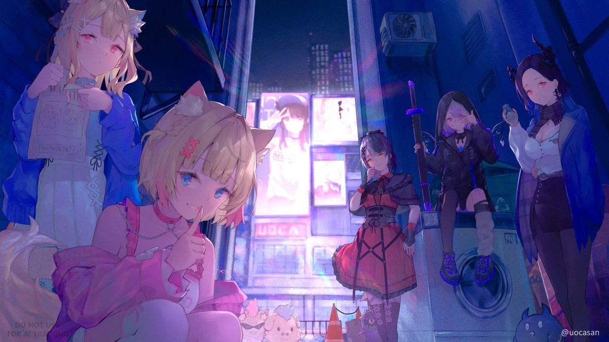 uocasan's tweet photo. They are still on the run.

#holoAdvent 3rd Anniversary https://t.co/XZwoztDh9J