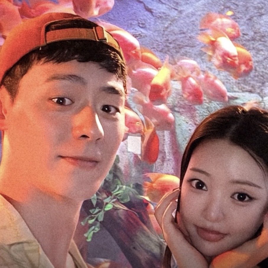yibosocuteee's tweet photo. แลงแบบแลงมากแม่ คู่ที่ไม่มีโมเมนต์อะไรในรายการเลยอย่างกวานฮี-ยูชีอึน ประกาศคบกันเฉย ประกาศกลางไอจีเองเลยด้วย 😱

#SingleInferno3 https://t.co/TnaBQ6qy2C