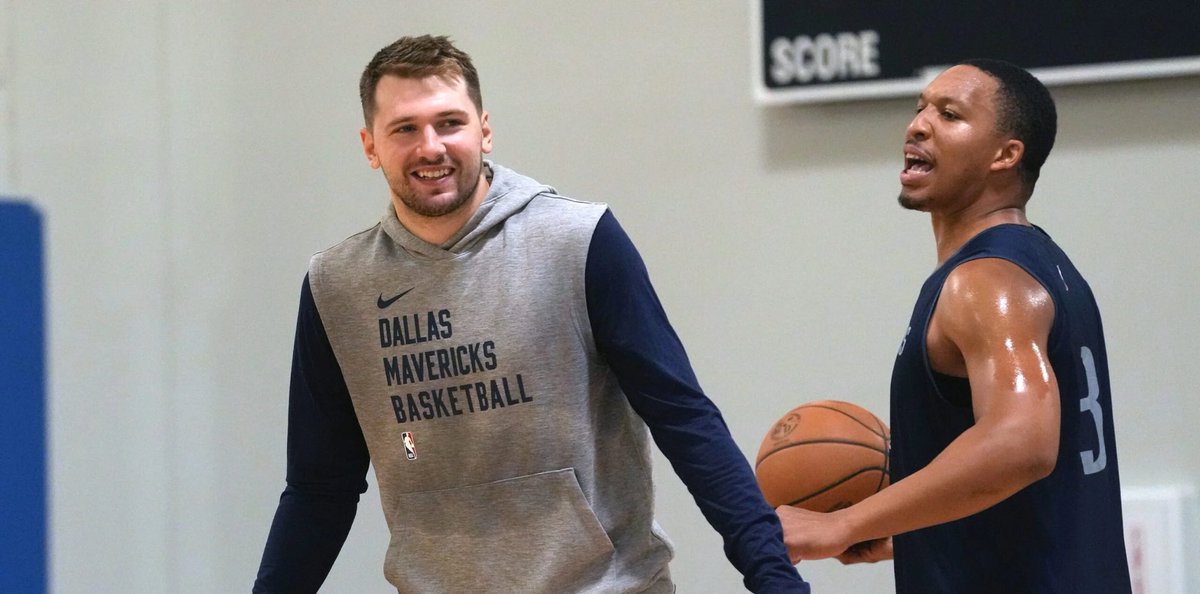 LandonBuford's tweet photo. Ex-Mavs’ assistant coach Darrell Armstrong on Luka Doncic cooking Grant Williams in Practice: 

“I just know there was some junk talking, and know Luka went on a rampage. I do know the gym was shut down after that,” said Armstrong.

“You must be careful who you pick with, they always say, hey, if he’s quiet leave him alone.”

He added, “Grant used to always do that, talk noise; that was his thing. He did it in the Miami and Boston series that one year. Leave people alone. He did it with Jimmy Butler, and what did Jimmy do? Jimmy got going.”

- https://t.co/7S2VykflFJ

#MFFL #NBA #HiveMentality