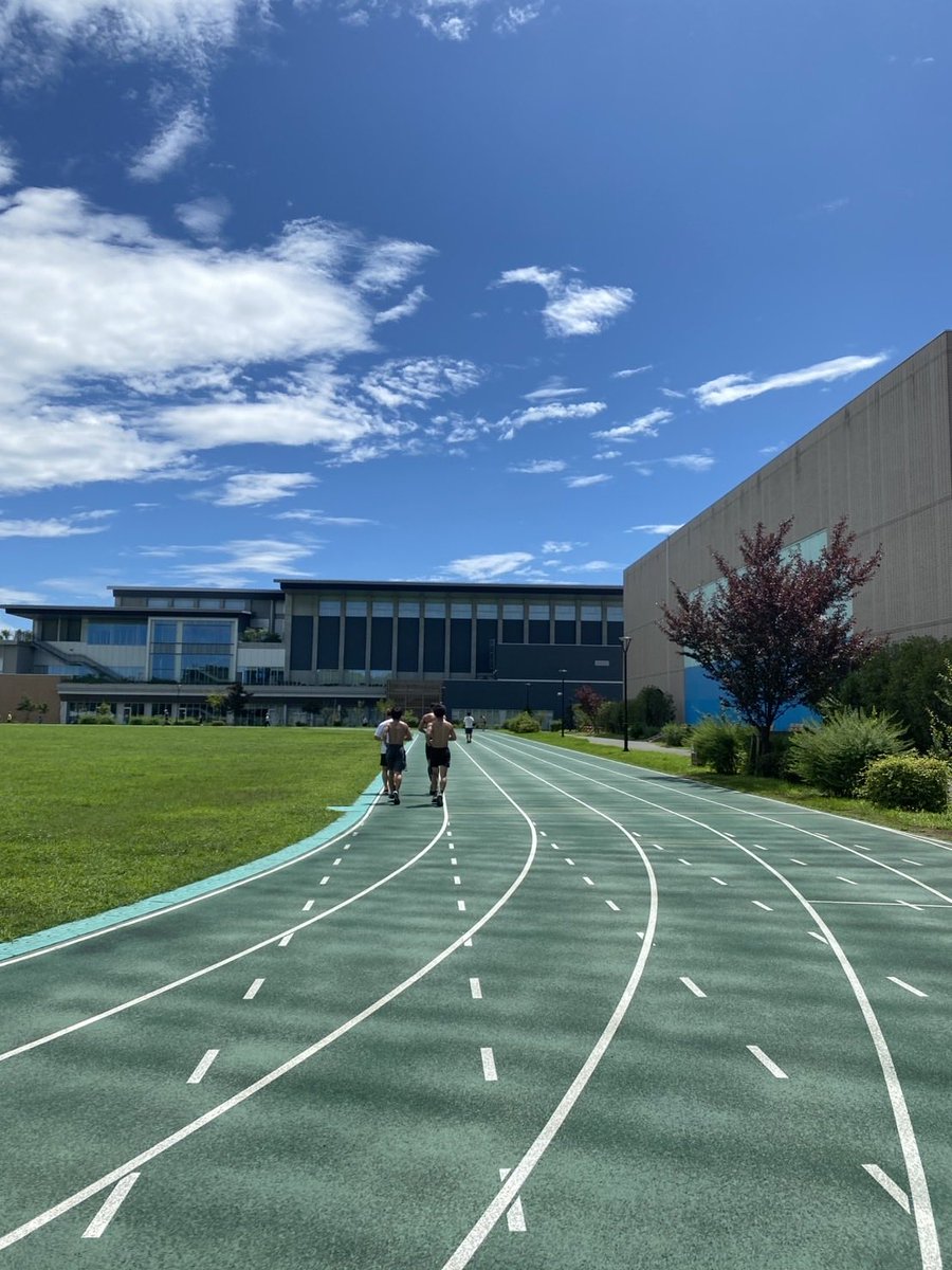 Boxing_Ryouma's tweet photo. 今朝もラントレ。
いつも凄くやりたくなくて憂鬱になるけど、実家のある熊本県も大変な中、そして10年前熊本地震を経験した身としてこうやってキツイ練習、トレーニングをできるのも当たり前じゃなく幸せだと思い、やり抜きました😇
飛んで走って🏃‍♂️🦵💦
ありがとうございました！ https://t.co/fFVSBuF6v9