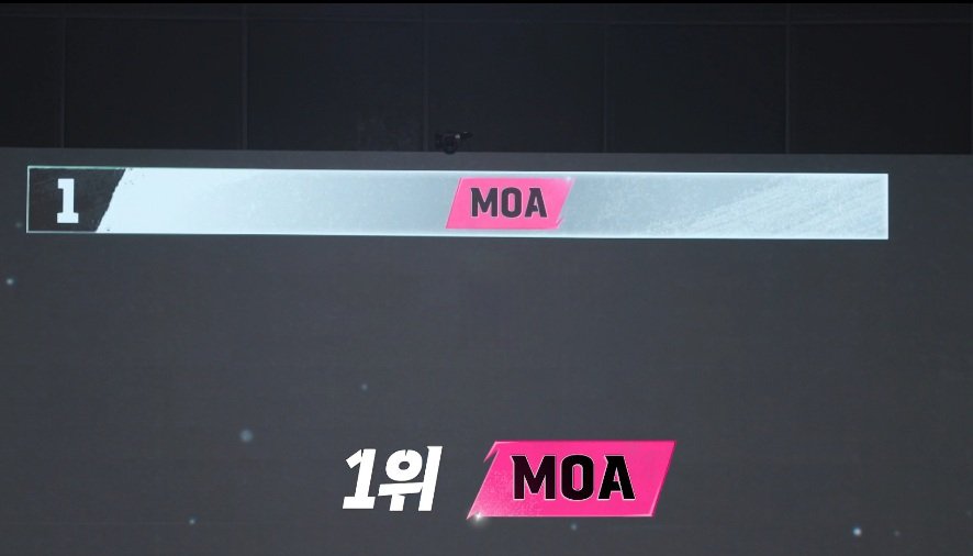 TXTintl_twt's tweet photo. 🏆 MOAs secured 1st place in the "Stage 1: Ticketing War" on the new K-pop fandom survival show "Fandom Stage," airing on Wavve and Pixid!

#TOMORROW_X_TOGETHER 
#MOA #MOAisONE https://t.co/G6XxKC9yak
